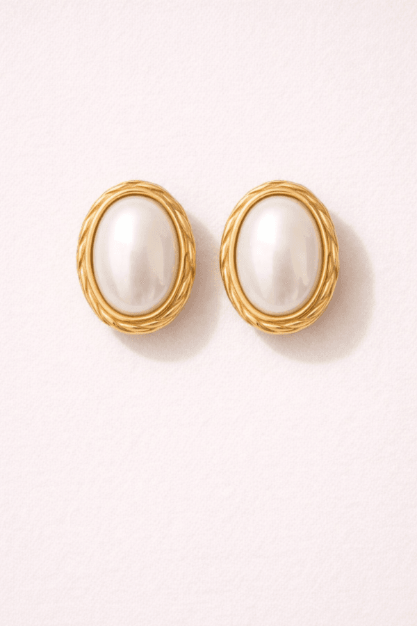 "Bare Gold" uhani
